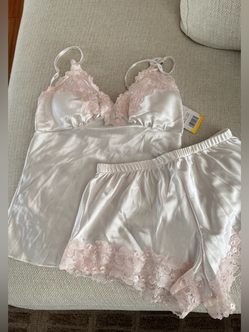 Silky Lace-Trim Sleep Set in Light Pink